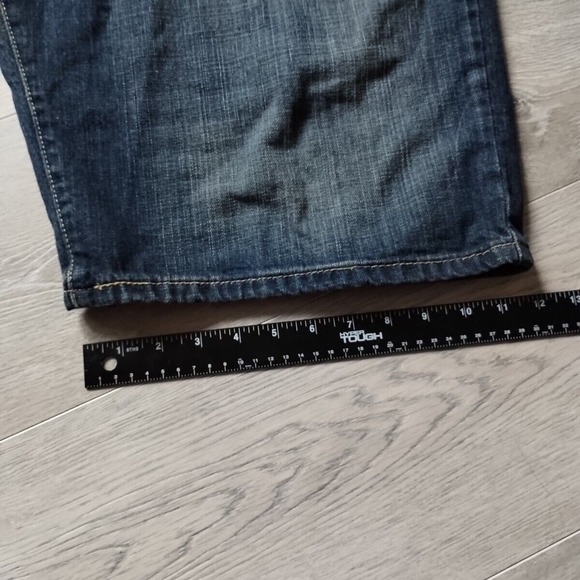 Levi's Dark Blue Flat Front Men's Shorts - Picture 7 of 13